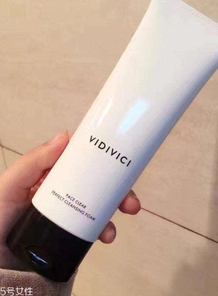 vidivici洗面奶適合什么年齡？vidivici洗面奶能卸妝嗎？