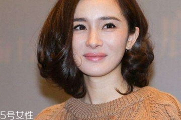 燙發(fā)能拉直嗎？燙發(fā)變直的方法