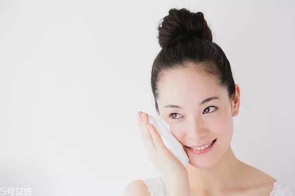 干皮怎么修復(fù)曬傷 只要3步把曬后肌膚救回來(lái)