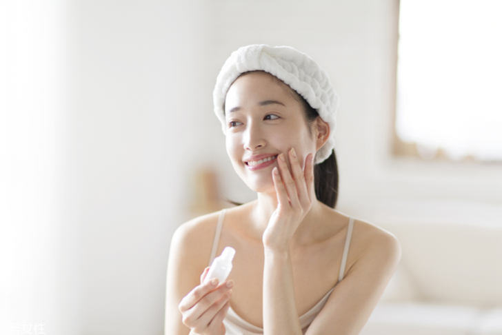 干皮怎么修復(fù)曬傷 只要3步把曬后肌膚救回來(lái)