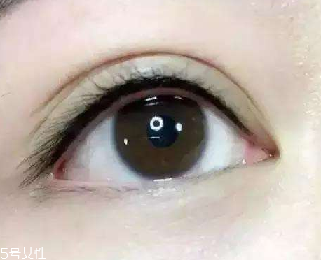 美瞳線(xiàn)怎么護(hù)理 這八點(diǎn)要牢記