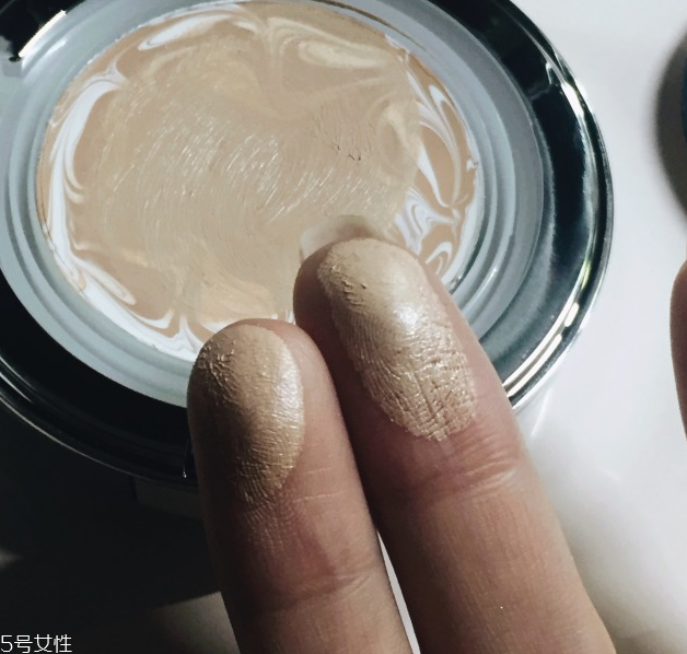 愛(ài)敬氣墊13號(hào)色怎么樣？愛(ài)敬氣墊水粉霜使用心得