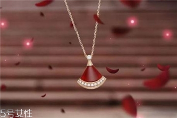 寶格麗七夕限定款項(xiàng)鏈多少錢(qián) 散發(fā)女性魅力