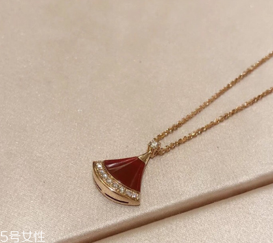 寶格麗七夕限定款項(xiàng)鏈多少錢(qián) 散發(fā)女性魅力
