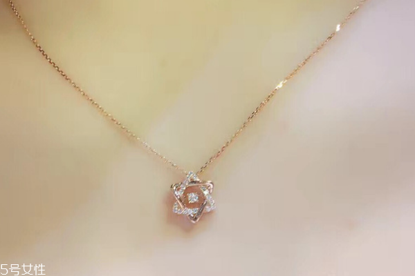 鉆石項(xiàng)鏈變黃了怎么辦 要學(xué)會護(hù)理