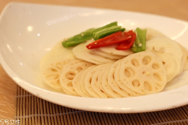 蓮藕為什么會變黑 是正?，F(xiàn)象