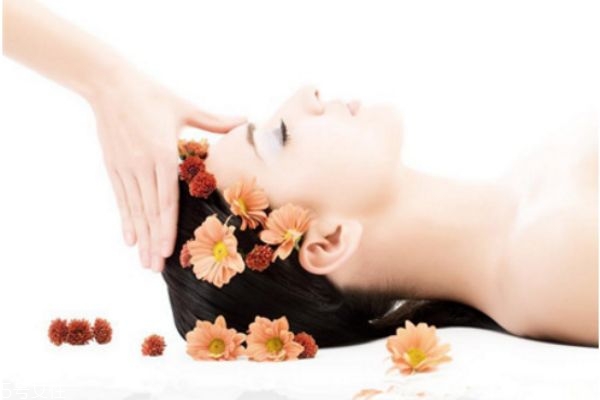按摩也能美發(fā)，教你簡(jiǎn)單按摩法子