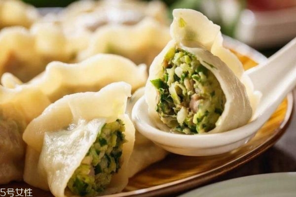 孕婦可以吃薺菜水餃嗎 孕婦吃了薺菜會(huì)怎樣
