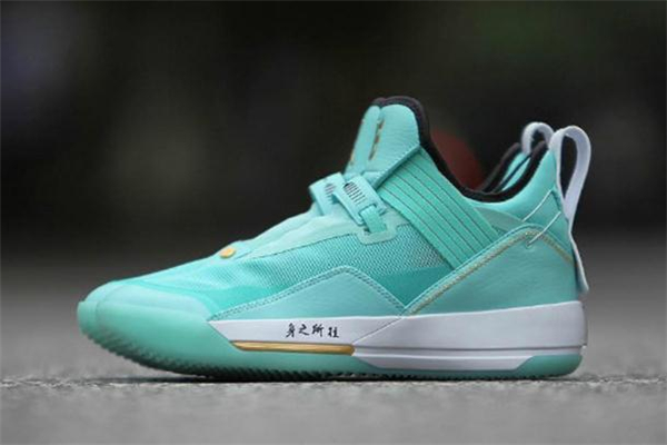 aj33和哈登2哪個(gè)好 aj33和哈登2對(duì)比測評(píng)