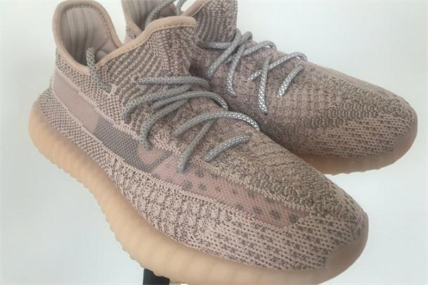 yeezy350粉天使開(kāi)箱測(cè)評(píng) yeezy粉天使和滿天星實(shí)物對(duì)比