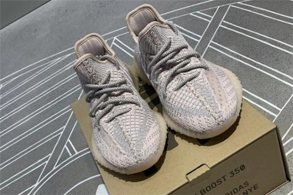 yeezy350粉天使開(kāi)箱測(cè)評(píng) yeezy粉天使和滿天星實(shí)物對(duì)比