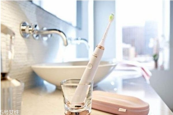 電動(dòng)牙刷買什么樣的好 電動(dòng)牙刷選購(gòu)指南