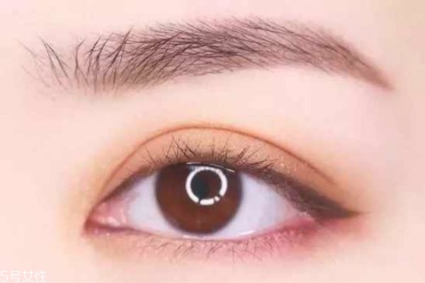 雙眼皮怎么畫(huà)眼影好看 雙眼皮畫(huà)眼影教程