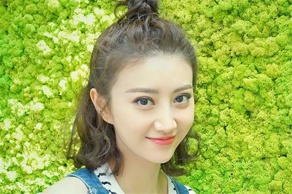 玻尿酸豐眼窩多少錢(qián) 玻尿酸豐眼窩價(jià)格