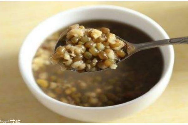 什么是綠豆呢 綠豆有什么營(yíng)養(yǎng)價(jià)值呢