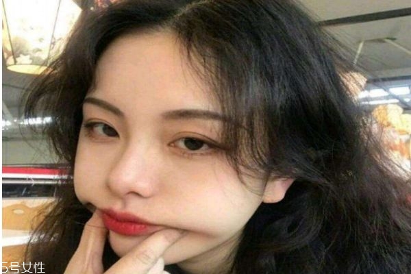 怎么畫(huà)淡妝最好看 快速畫(huà)好淡妝方法