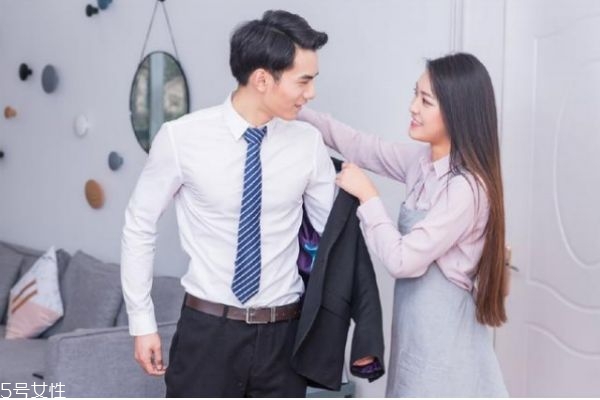 談戀愛的時(shí)候喜歡上別人了怎么辦 有對象還對別人有好感