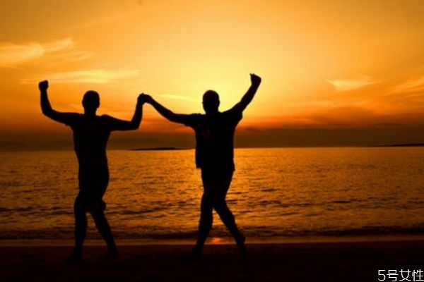如何經(jīng)營婚姻才會(huì)幸福 經(jīng)營婚姻8大禁忌