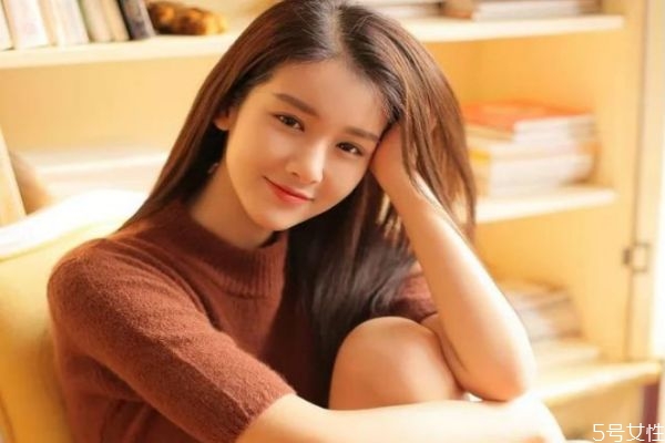 怎樣看出兩個(gè)人有感覺(jué) 遇見(jiàn)心上人的反應(yīng)
