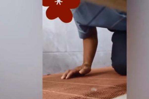 公廁趴地偷窺男子落網(wǎng)受害人發(fā)聲 偷窺要負法律責(zé)任嗎