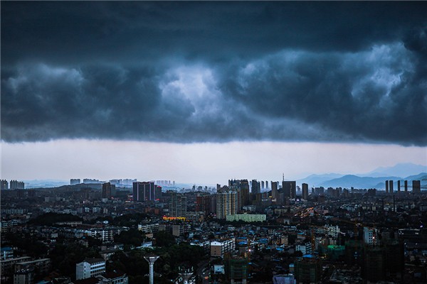 鄭州又將迎來(lái)暴雨 暴雨要注意什么