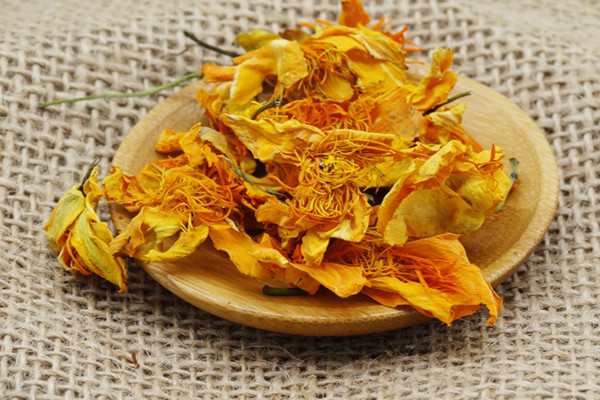 金蓮花哪里產(chǎn)的比較好 金蓮花價格多少錢一斤
