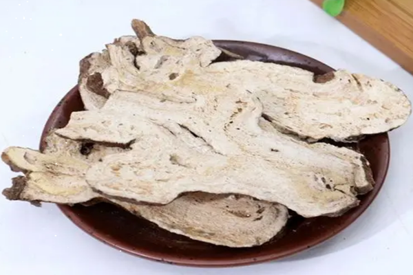 白術泡水可以空腹喝嗎 白術泡水可以長期喝嗎