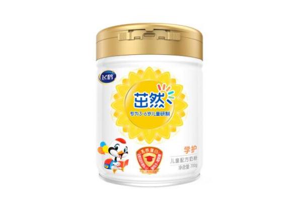 奶粉有結塊現(xiàn)象正常嗎 奶粉會導致便秘嗎