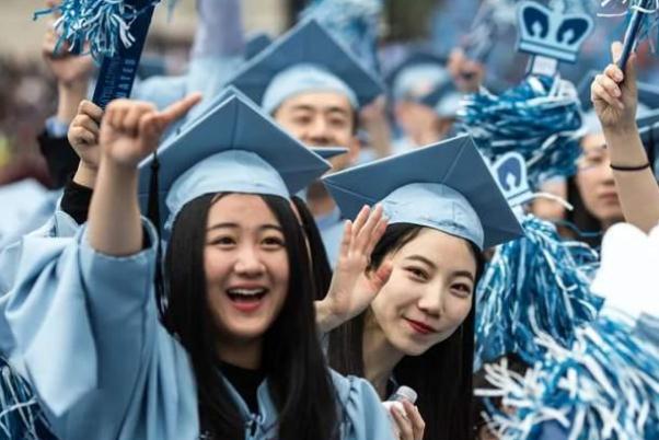 國外留學(xué)需要什么學(xué)歷 國外留學(xué)生活費一個月大概多少
