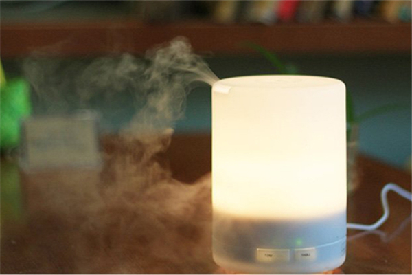 加濕器買有霧的還是無(wú)霧的 加濕器買多大容量好