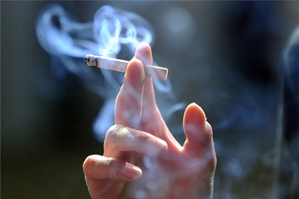 吸煙不過(guò)肺有危害嗎 吸煙不過(guò)肺算不算吸煙