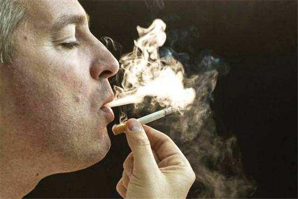 吸煙不過(guò)肺有危害嗎 吸煙不過(guò)肺算不算吸煙
