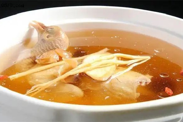 乳鴿湯和烏雞湯哪個(gè)好 乳鴿湯的營(yíng)養(yǎng)價(jià)值高嗎